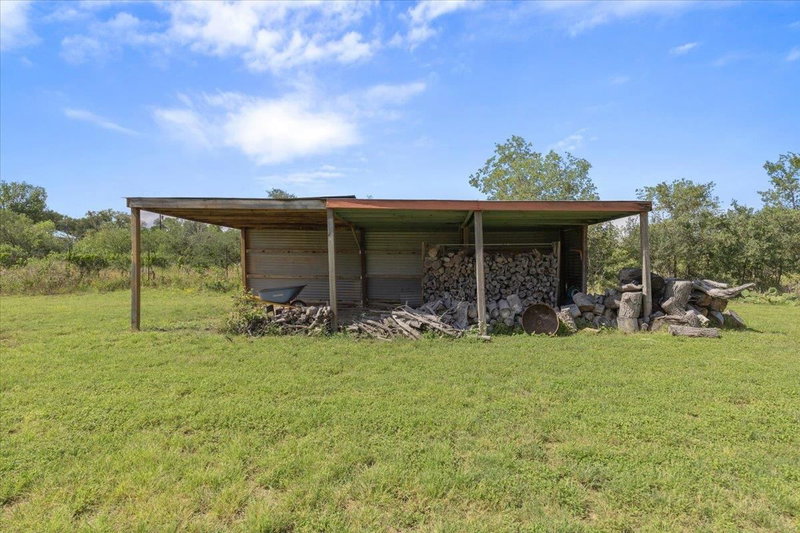Property photo 32
