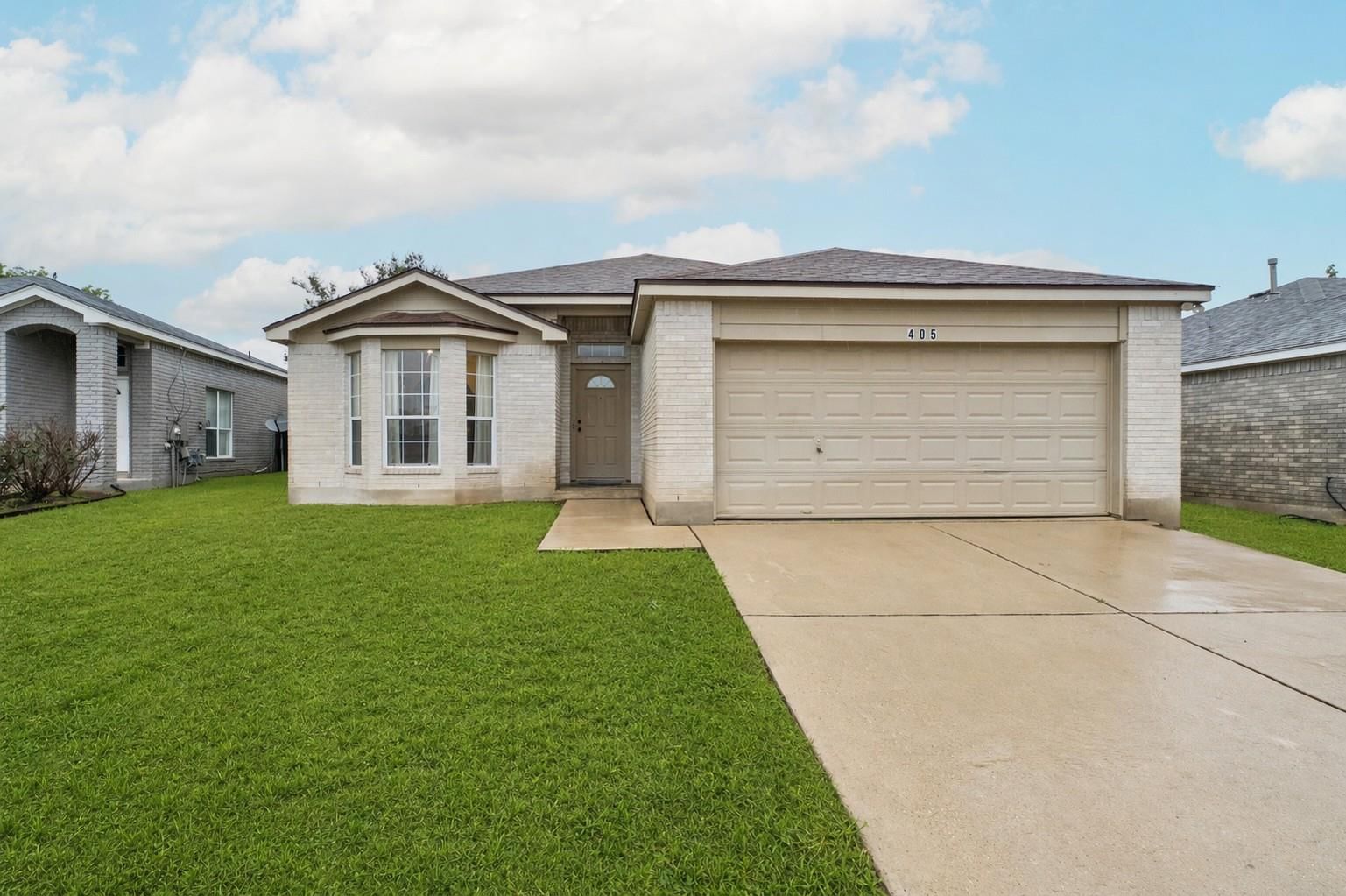 405 Thunderstorm Ave - Photo 1
