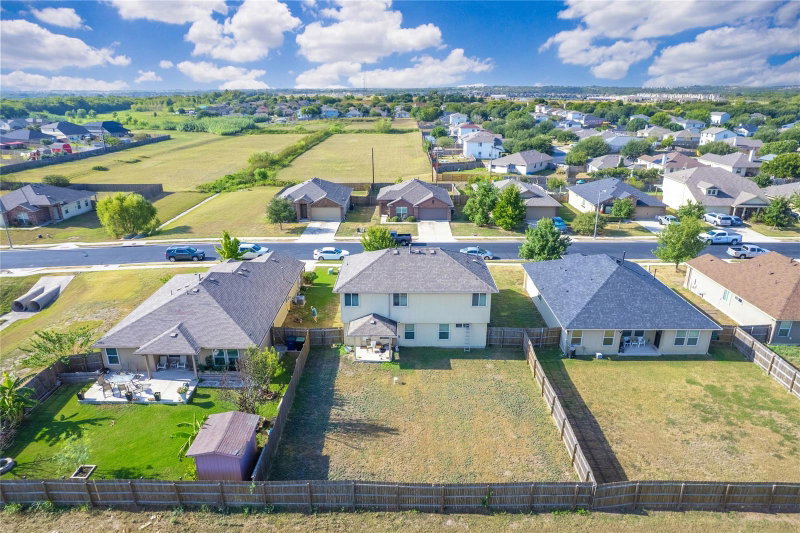 Property photo 33