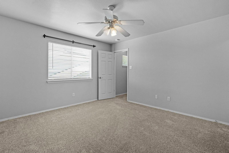 Property photo 32