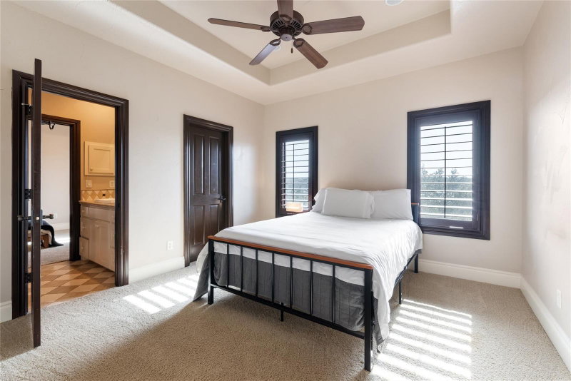 Property photo 28