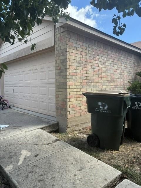 112 Azolar ST - Photo 1