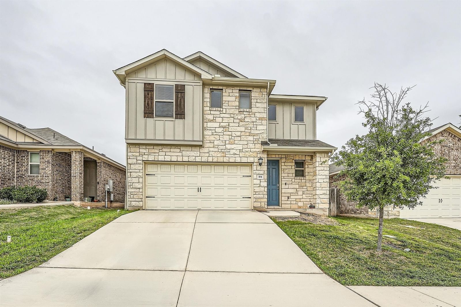104 Red Cedar CT - Photo 1