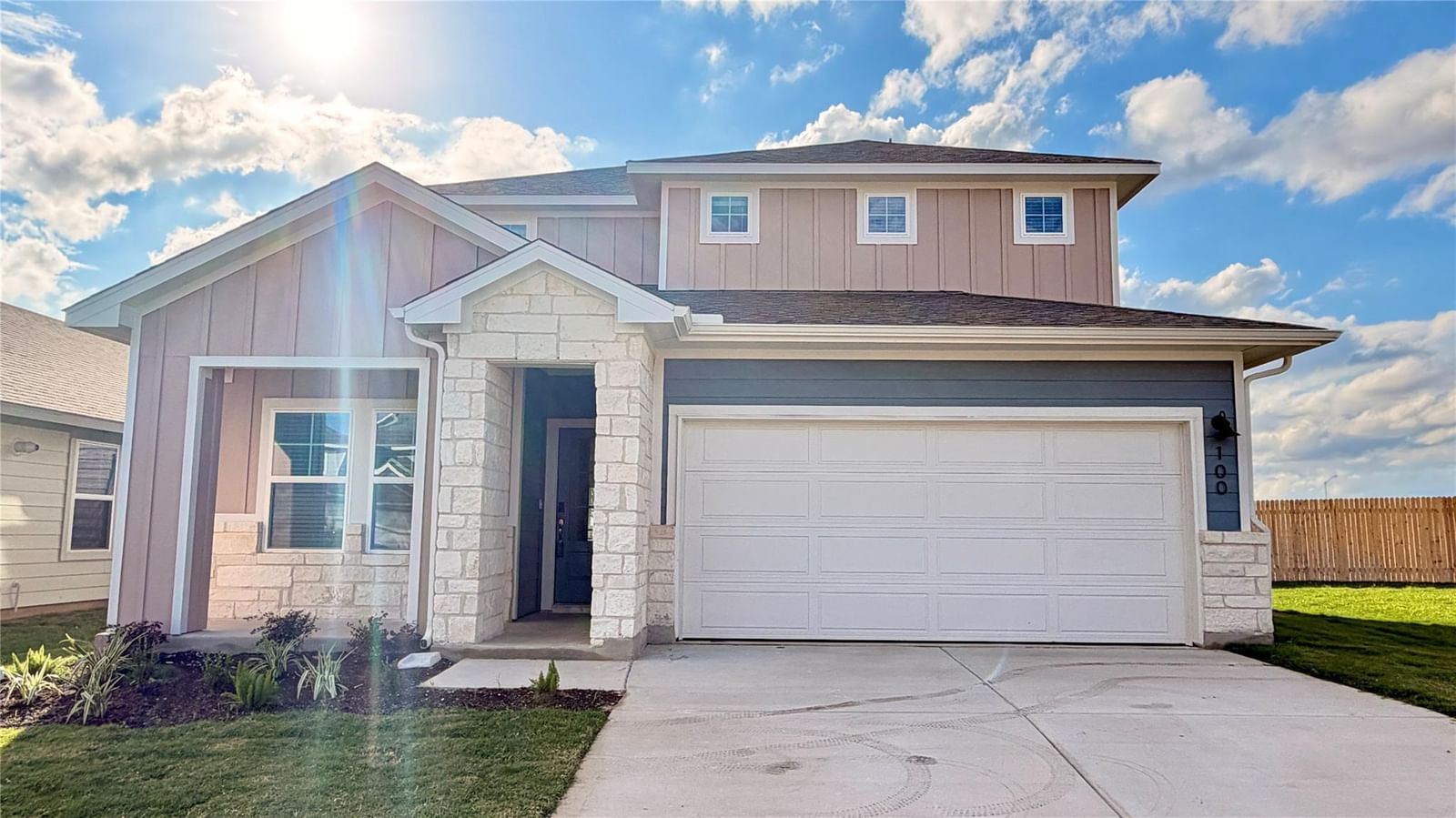 100 Woodbrook DR - Photo 1