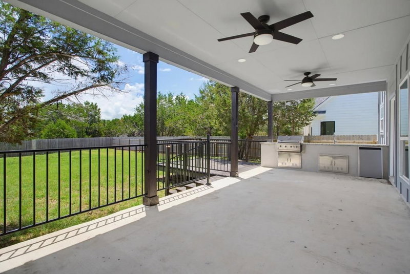 Property photo 32