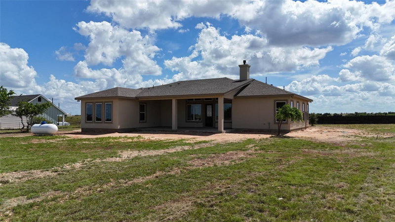 Property photo 38