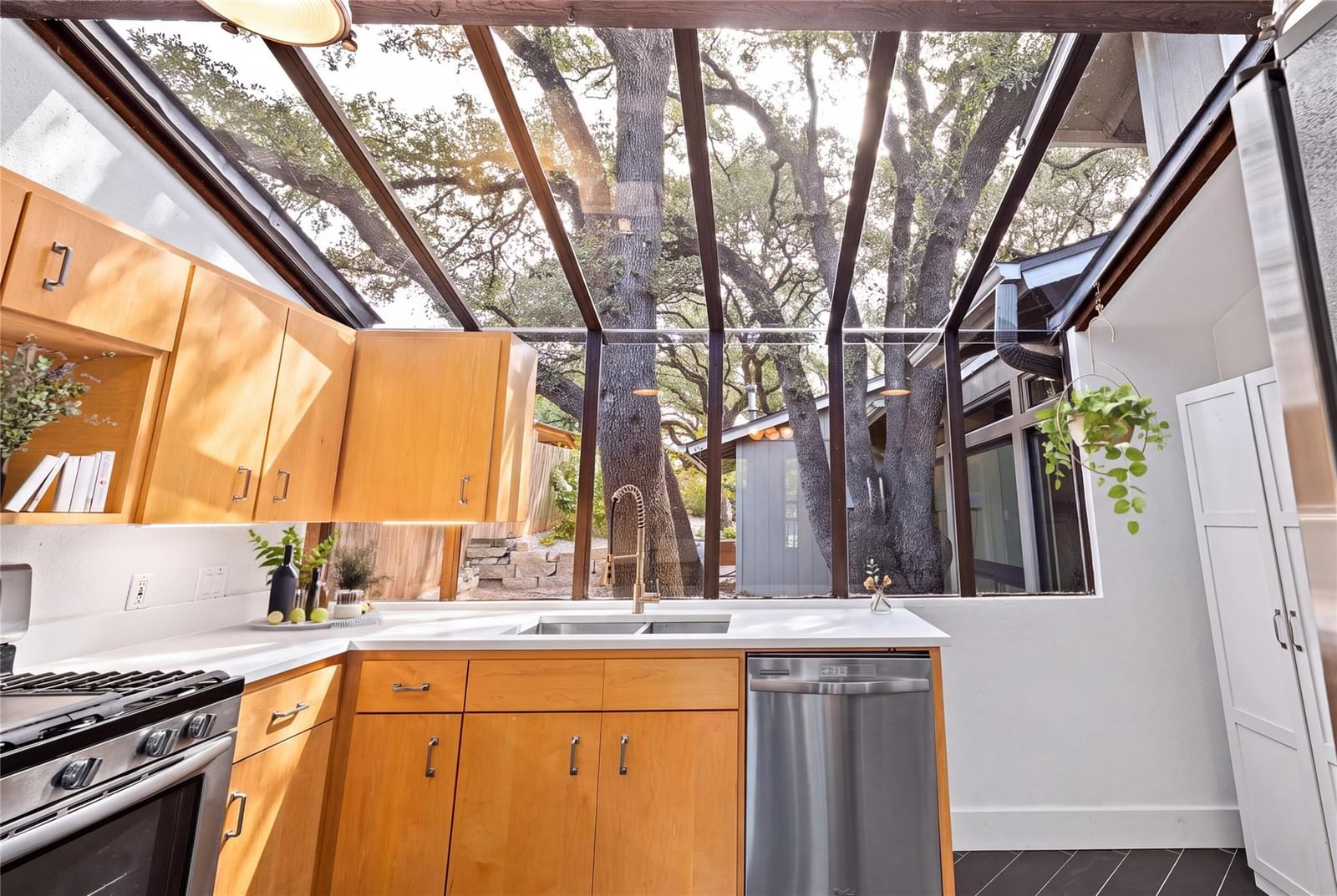 6603 Sunstrip DR - Photo 1