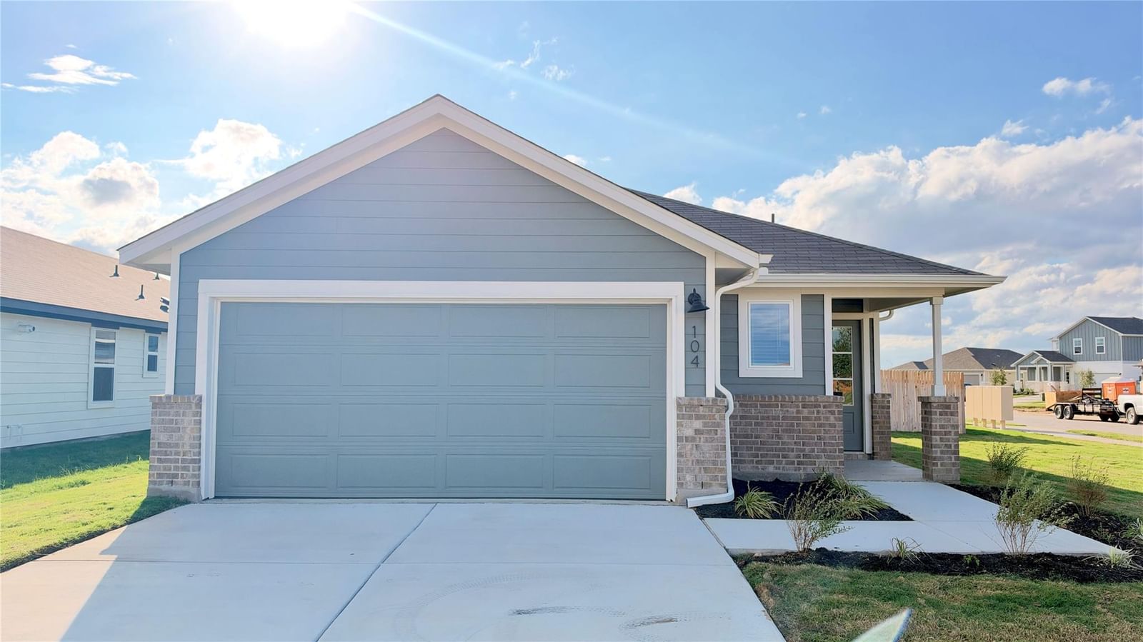 104 Wilcott DR - Photo 1