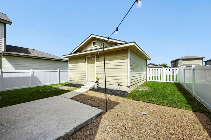 Property photo 24