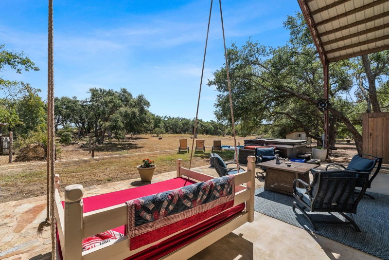 Property photo 25