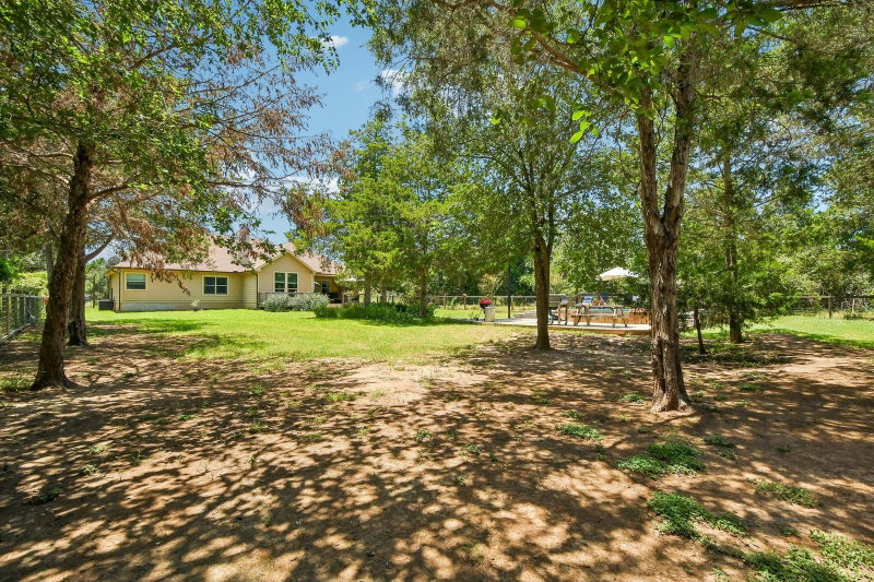 Property photo 35