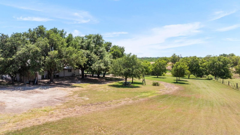 Property photo 24