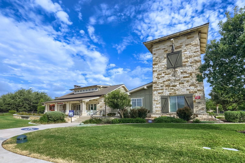 Property photo 33