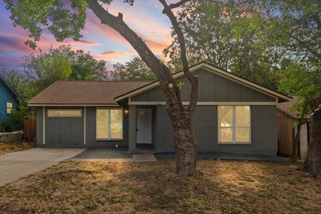 5307 Village TRL - Photo 1