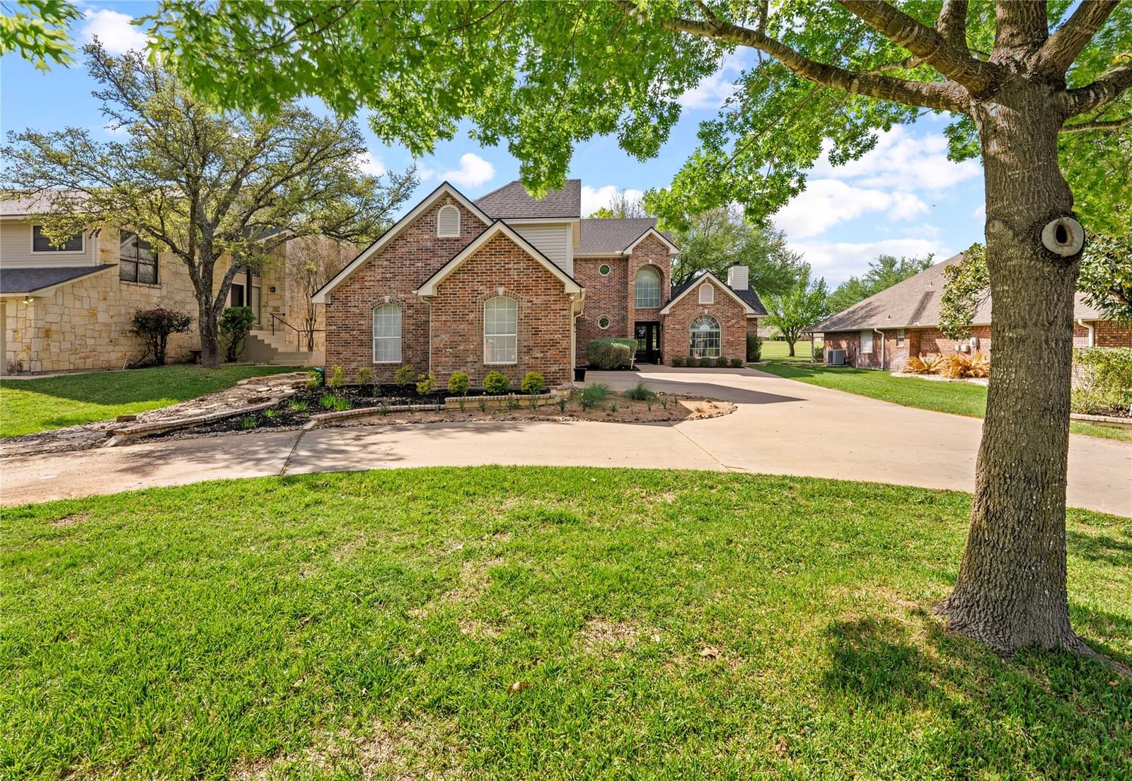 3401 Chisholm TRL - Photo 1
