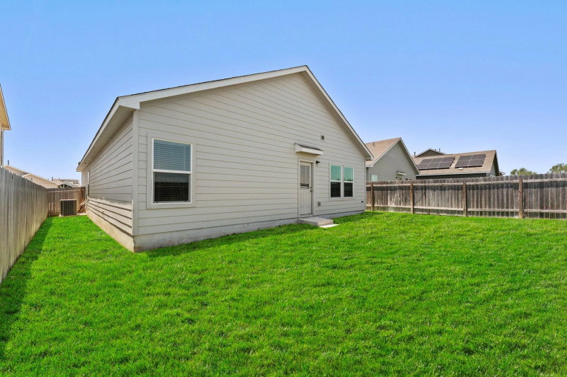 Property photo 33