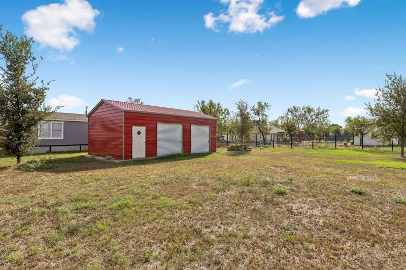 Property photo 31