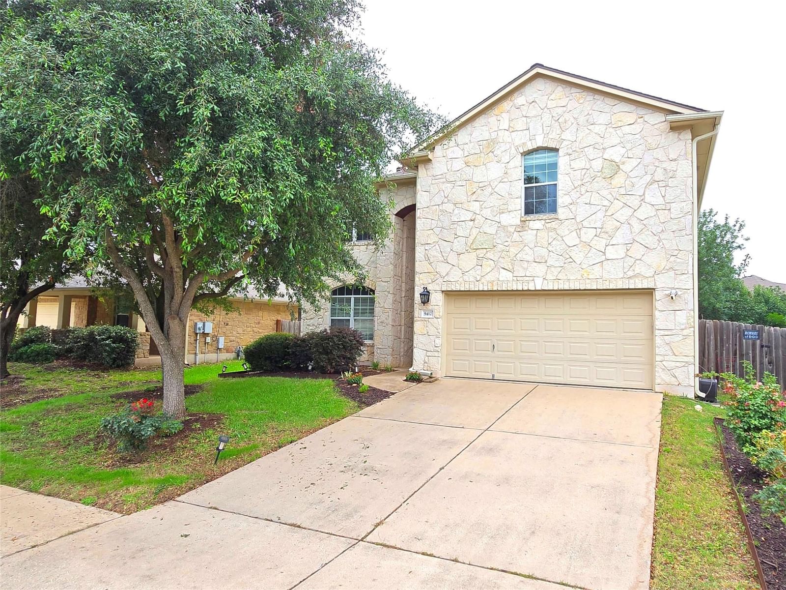 9412 Castle Pines DR - Photo 1