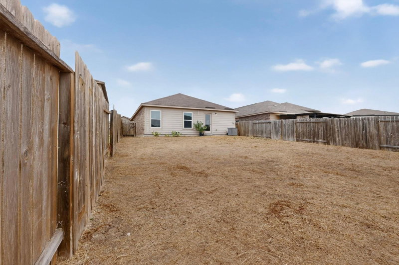 Property photo 35