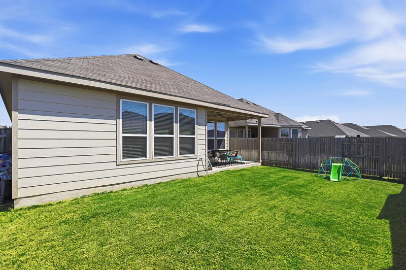 Property photo 33