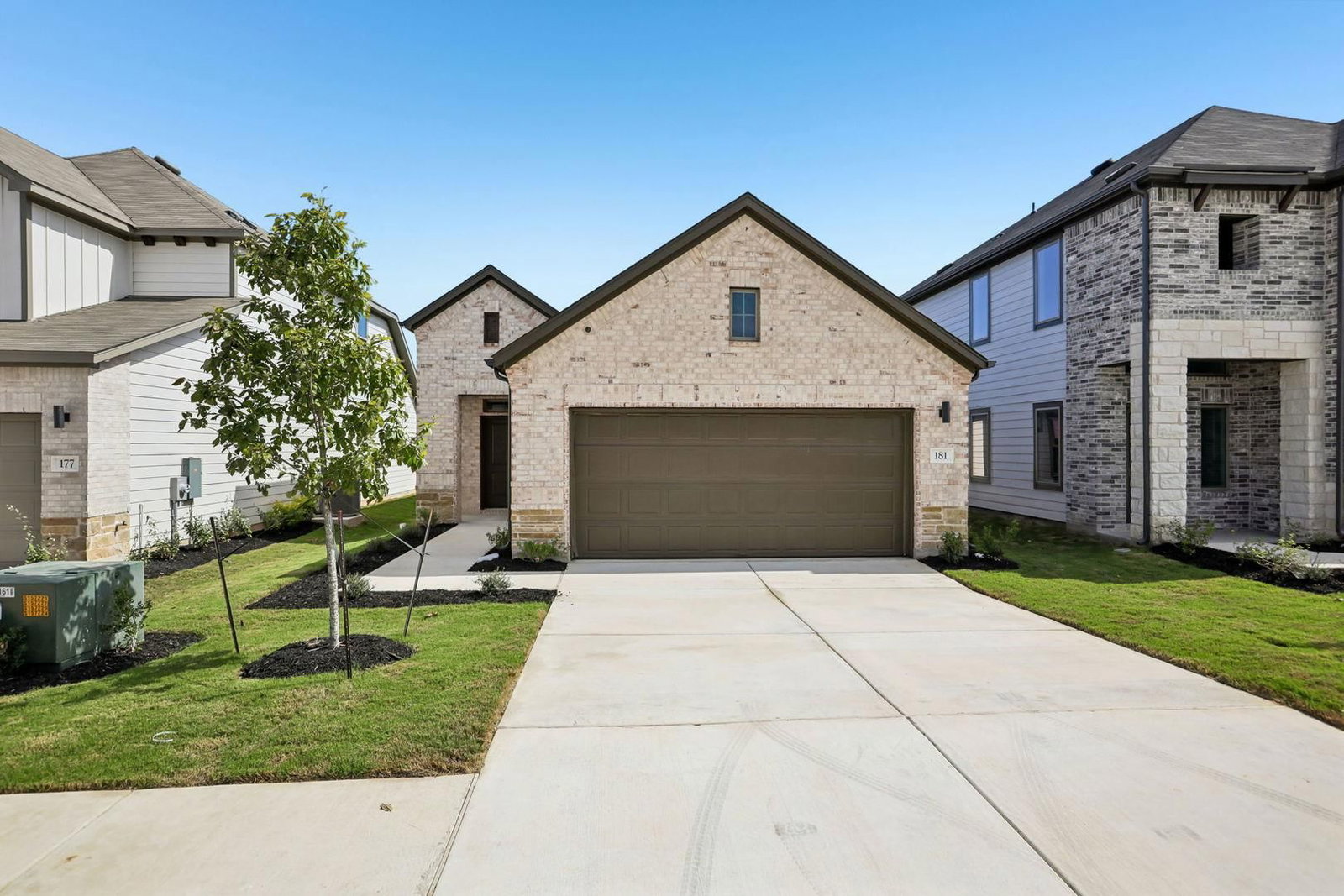 181 Hornet ST - Photo 1