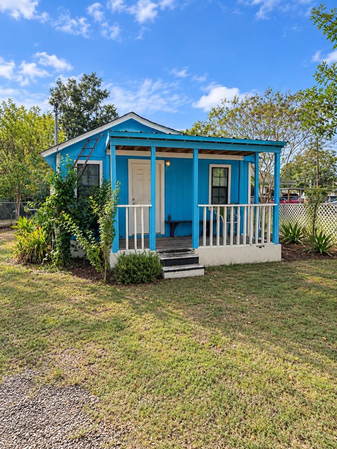 1108 NE Water ST - Photo 1