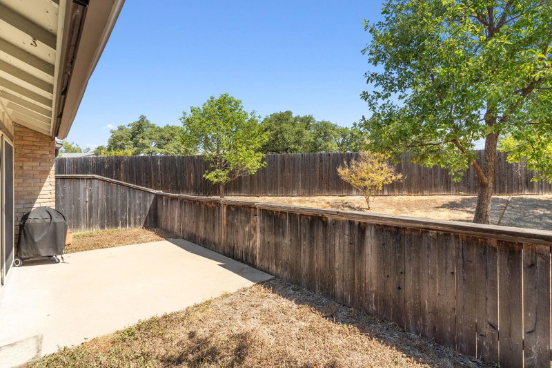 Property photo 37
