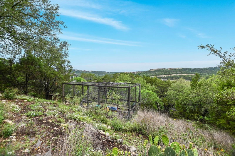 Property photo 23