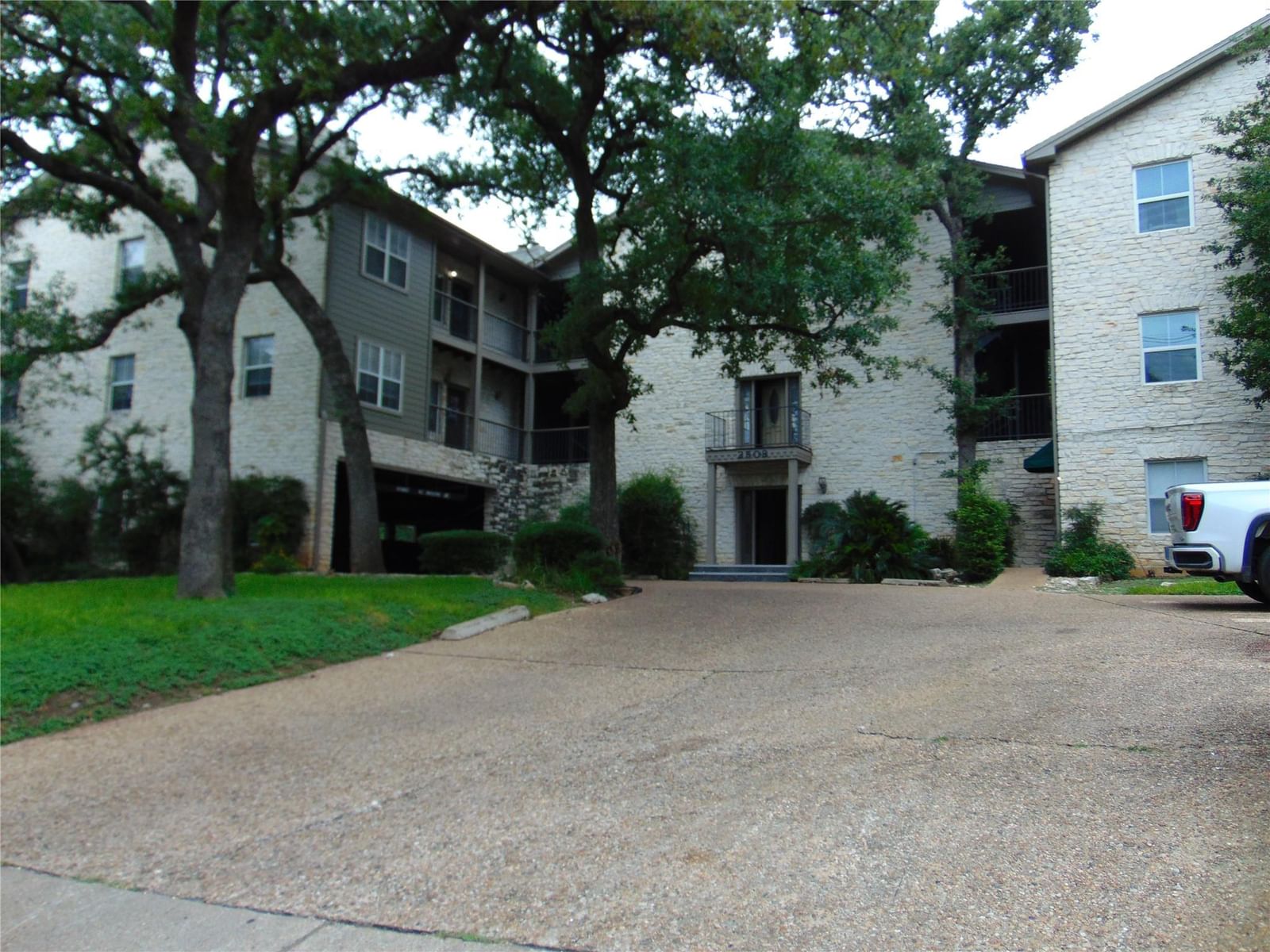 2508 Enfield RD #8 - Photo 1