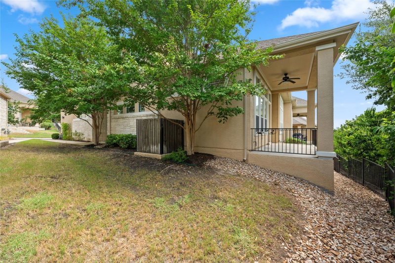 Property photo 33