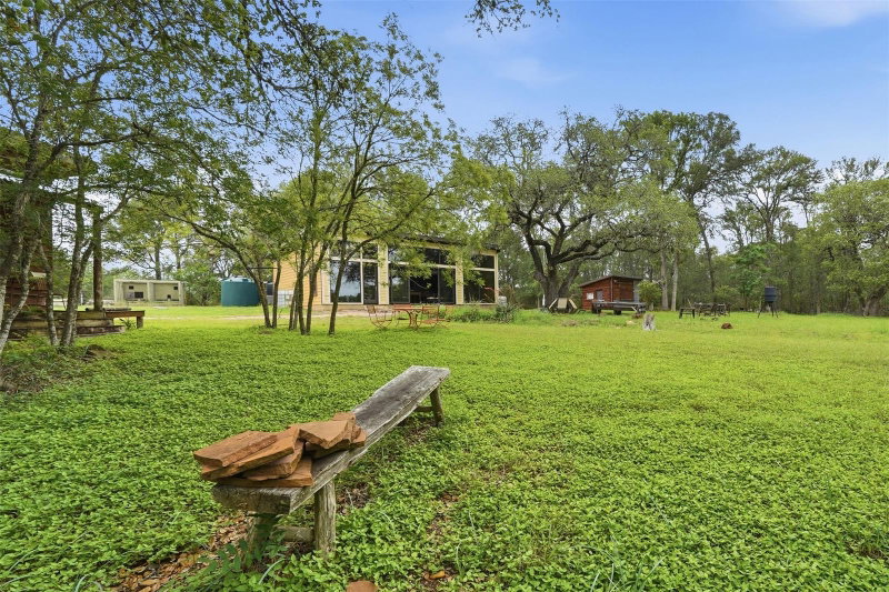 Property photo 37