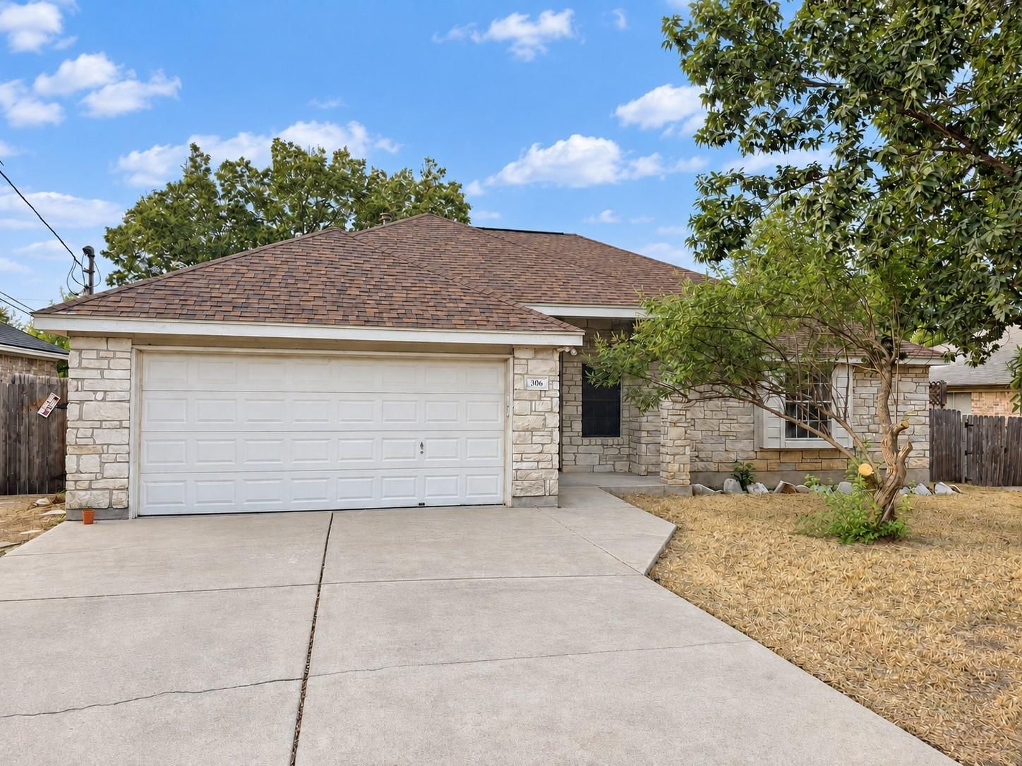 306 Debora DR - Photo 1