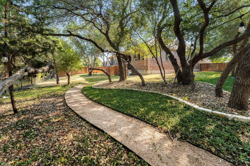 Property photo 33