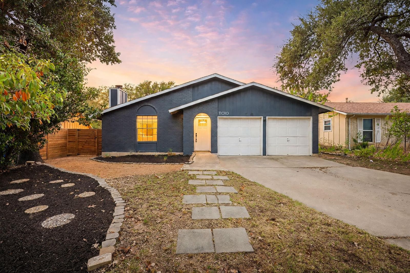 11010 Prairie Dove CIR - Photo 1