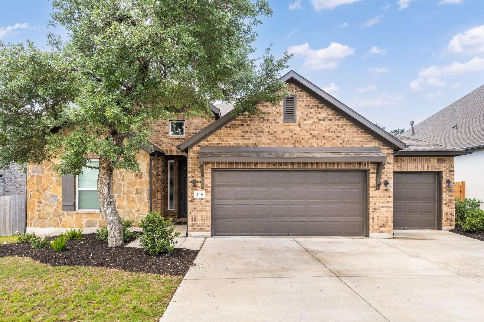 246 Toyah DR - Photo 1