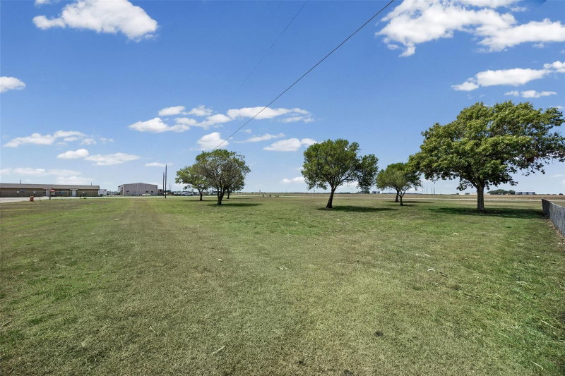 Property photo 28
