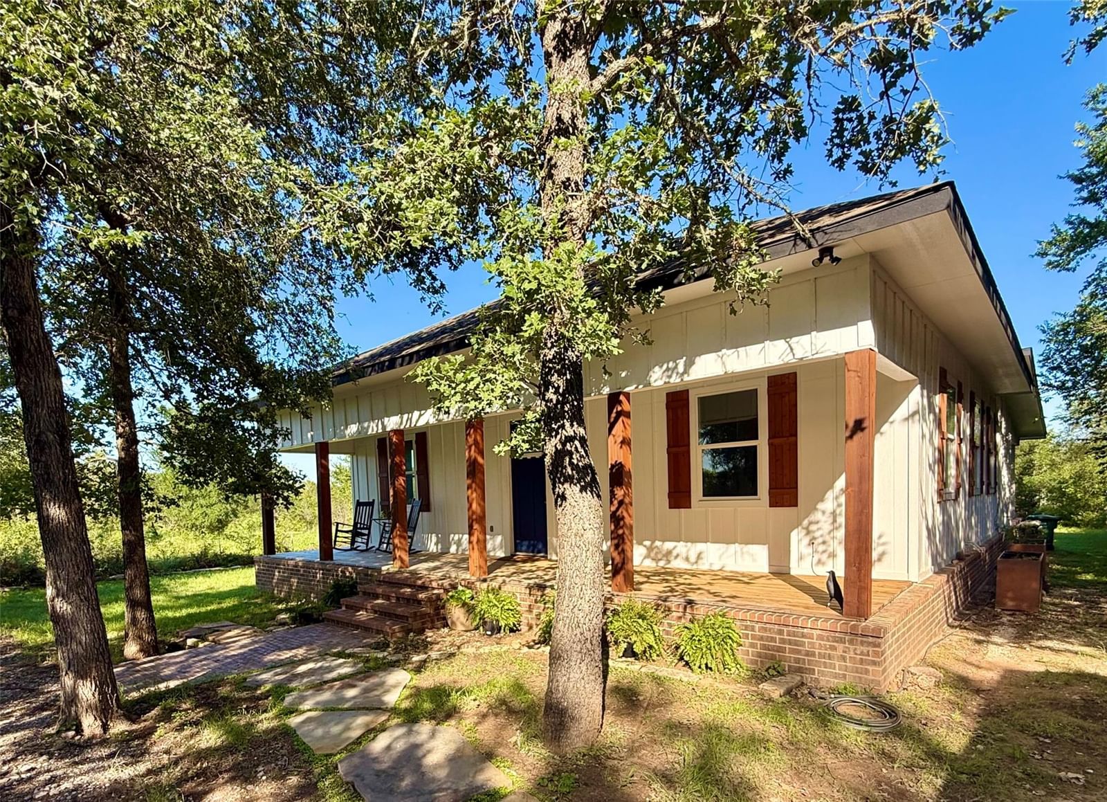 739 Pleasant Grove RD - Photo 1