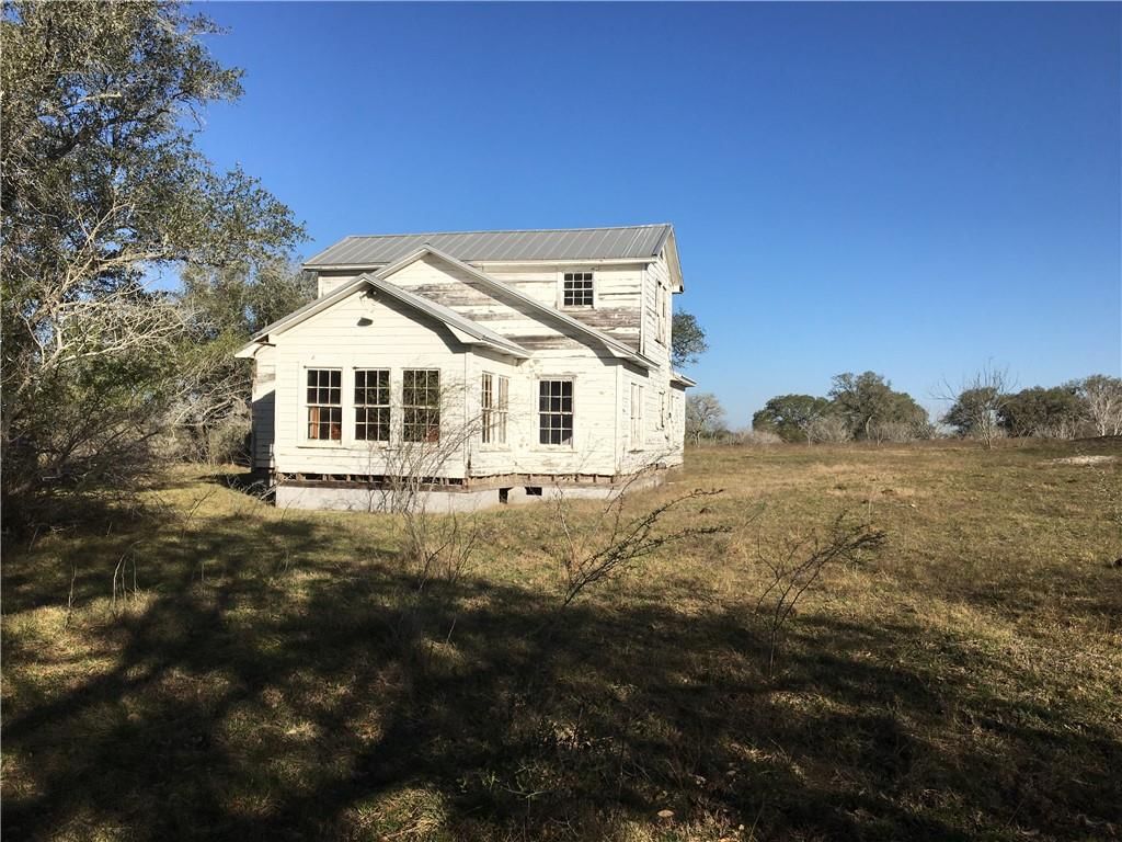 1342 CR 358 RD - Photo 1