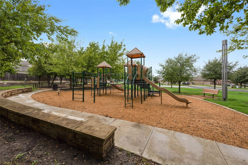 Property photo 38