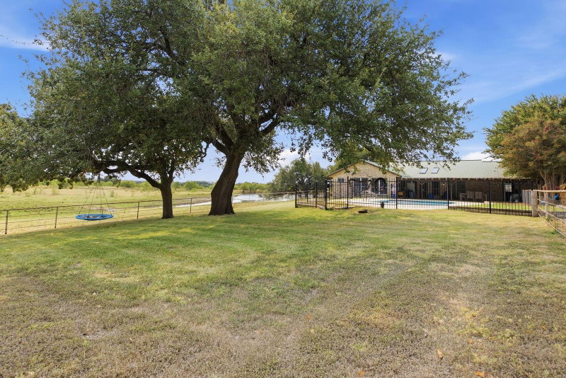 Property photo 24