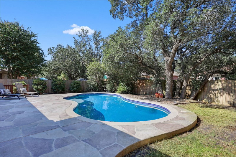 Property photo 35