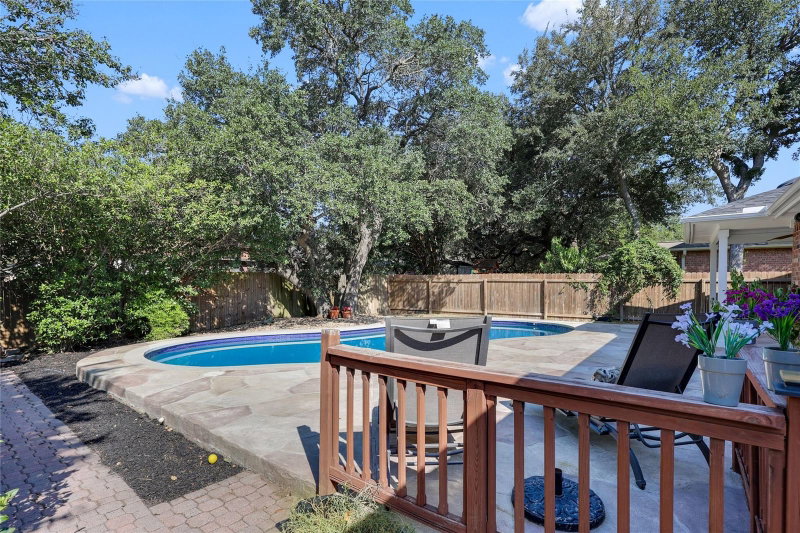 Property photo 33