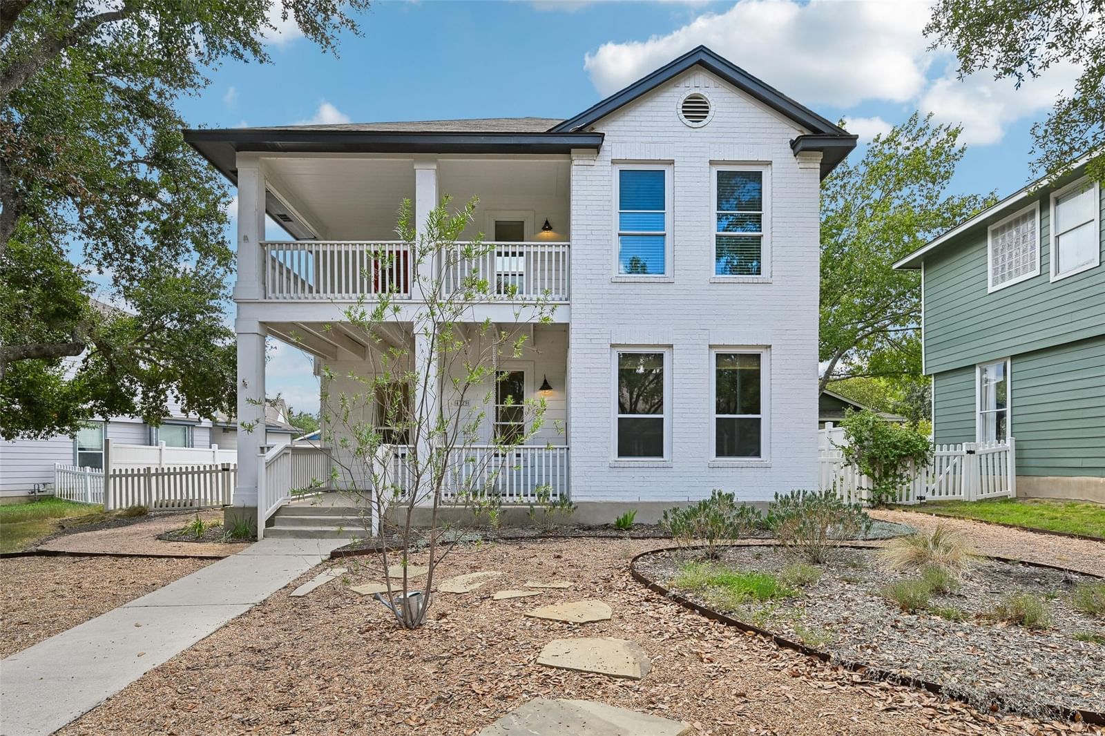 4719 Mather - Photo 1