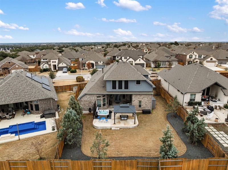 Property photo 34