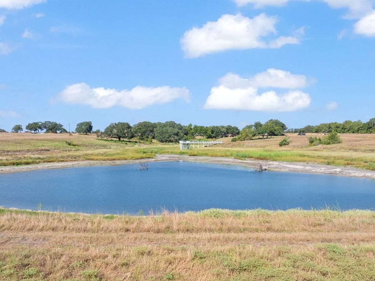 3147 FM 956 - Photo 1
