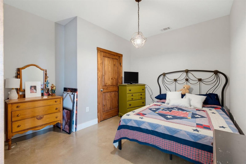 Property photo 42