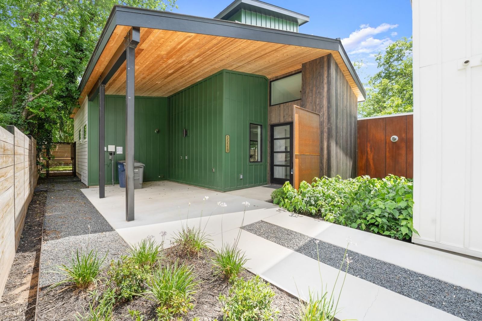 5511 Joe Sayers Ave #B - Photo 1