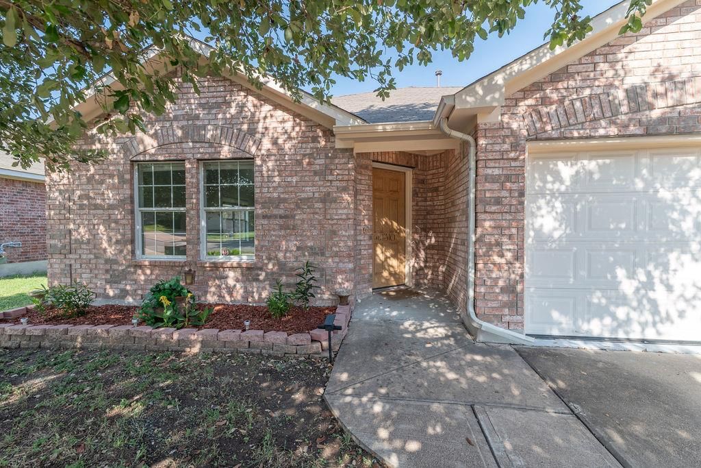 1310 Rainbow Parke DR - Photo 1