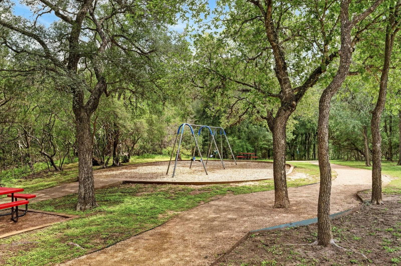 Property photo 33