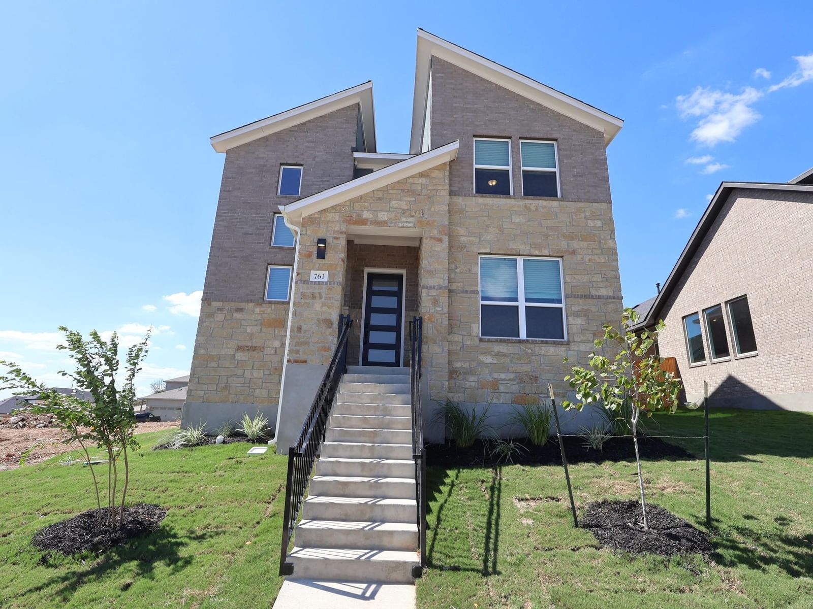 761 Clarissa ST - Photo 1